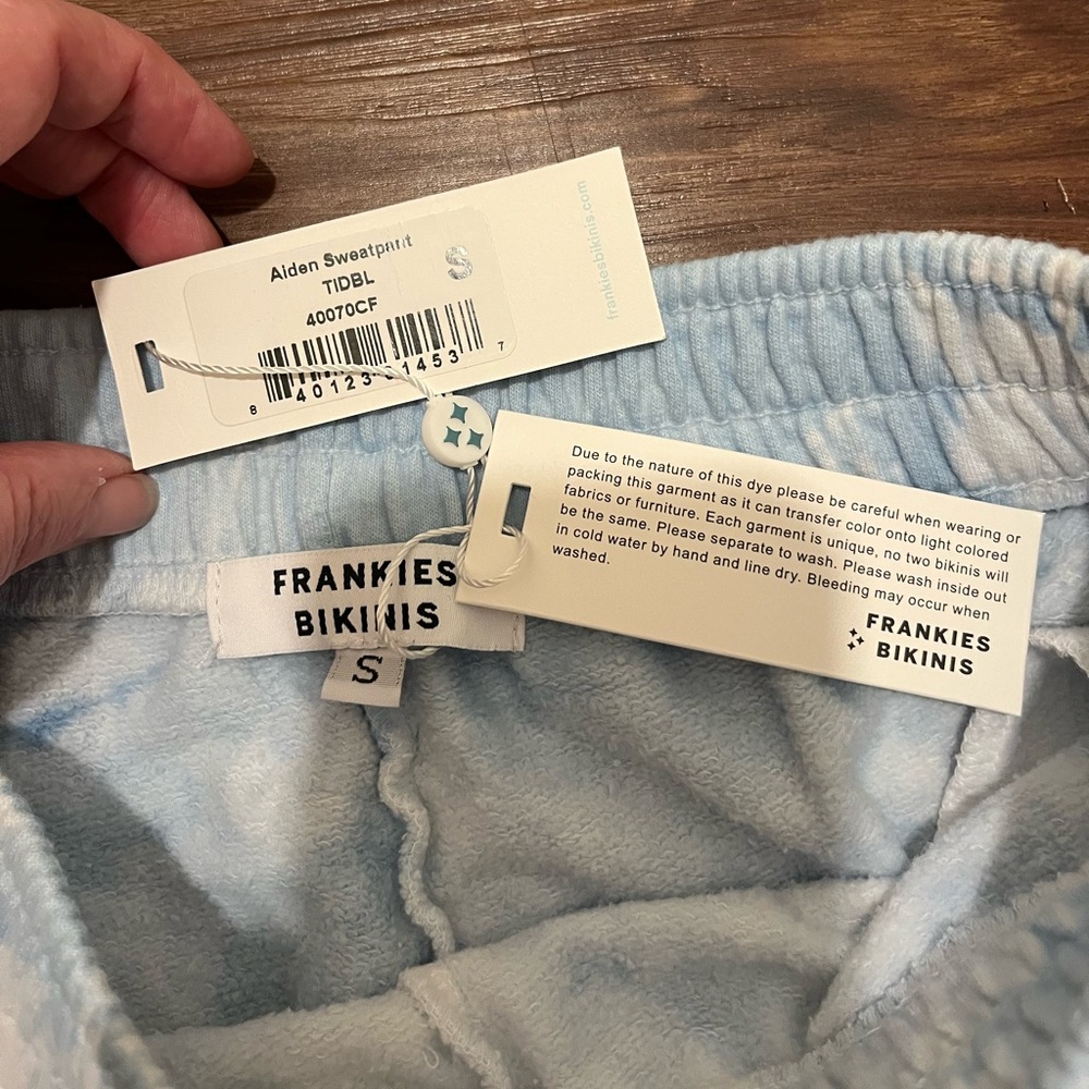 NWT Frankie's Bikinis Aiden Tie Dye Cloud Sweatpants Size S - Picture 5 of 9